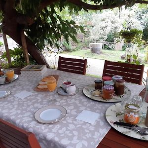 Au Bosquet, Chambre Et Salle De Bains Avec Petit Dejeuner A 600 M Du Centre Dans Un Cadre Calme Et Verdoyant Acomodação com café da manhã Salies-de-Béarn Exterior photo