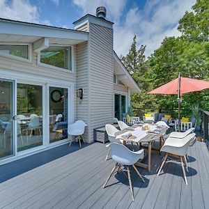 Alluring Hampton Bays Hideaway Less Than 2 Mi To Beach! Exterior photo