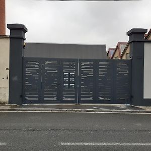 " Les Lofts De Merigonde " Castres  Exterior photo