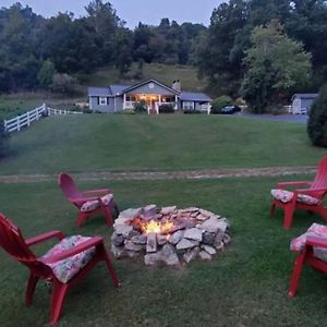 Full Access To Our Farm & Petting Zoo + Hot Tub! Vila Sugar Grove Exterior photo