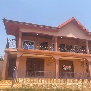 Shirley'S Corner Apartamento Kumasi Exterior photo