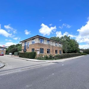 Luxury Apartment 5 Milton Keynes Exterior photo