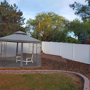 The Hemlock/Hot Tub/Golf/Private Yard Vila Spring Green Exterior photo