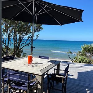 Bliss On The Beach - Whangapoua Vila Exterior photo