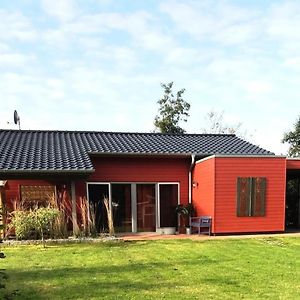 Ferienhaus Am Kleinen See Mit Steg, Garten Und Terrasse Vila Twist Exterior photo