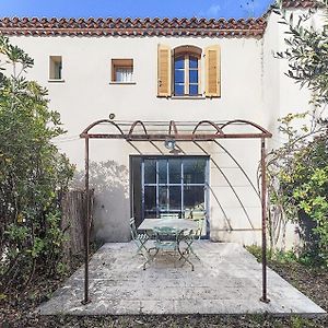 Nice Home In St,Laurent-De-La-Cabr, With Kitchen Saint-Laurent-de-la-Cabrerisse Exterior photo