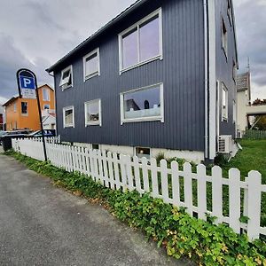 Sentral Leilighet, Naert Tog, Buss, Sykehus Og Byen Apartamento Bodø Exterior photo