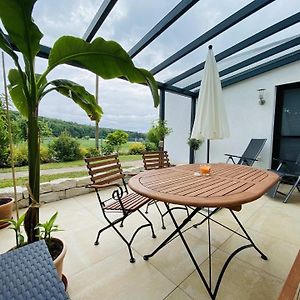 Helle Ferienwohnung In Oberfellendorf Mit Terrasse, Grill Und Garten Exterior photo