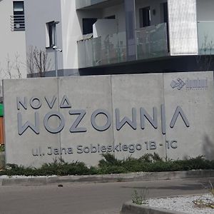 Apartament Number 2 Nova Wozownia Free Parking Apartamento Leszno  Exterior photo