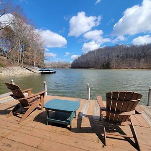 Lakeside Haven Dock/Slip Fire Pit Game Room Kayaks Winchester Exterior photo