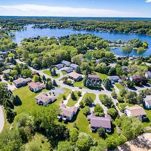 Family-Friendly Cottages By Lake Bella Vista Rockford Exterior photo