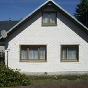 Freistehendes Ferienhaus In Ruhiger Lage - B58107 Vila Grossbreitenbach Exterior photo