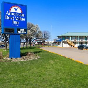 Americas Best Value Inn - Lincoln Exterior photo