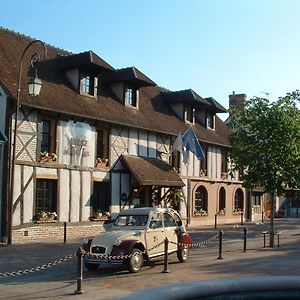 Auberge Du Cheval Blanc - Teritoria Hotel Selles-Saint-Denis Exterior photo