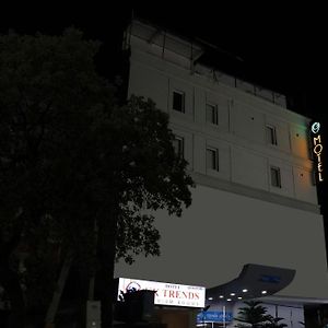 Hotel Kk Trends Vijayawāda Exterior photo