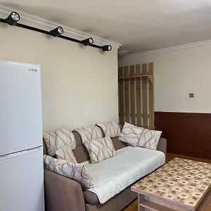 Fully Furnished 2 Room Apartment Opposite To The Ub Department Store Ulaanbaatar Exterior photo