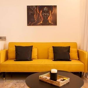 Spacious Studio By Luanda Bay With Balcony Apartamento Exterior photo