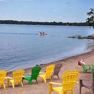 Newly Renovated 3 Bedroom Beach Front Condo 1B Lanark Exterior photo