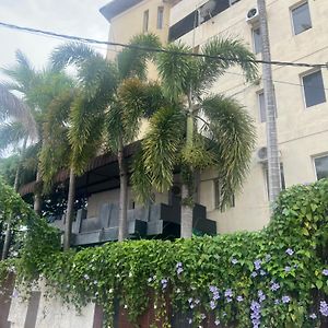 Palm Residencies - Rajagiriya Apartamento Sri Jayewardenepura Kotte Exterior photo