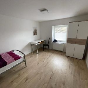 Gemutliches Einzelzimmer In Gross Vollstedt - Zentral Gelegen Ideal Fur Monteuere U Reisende, Gemeinschaftsbad Zimmer Nr 2 Exterior photo