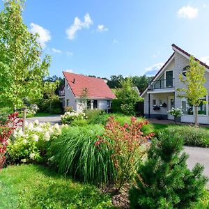 De Mors Bungalow Nabij Zwembad En Golfbaan Vila Delden Exterior photo