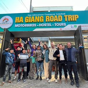 Ha Giang Road Trip Hostel & Tours Exterior photo