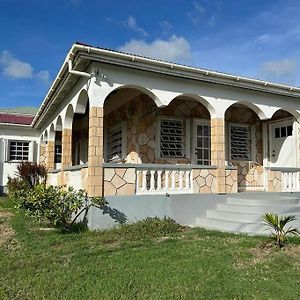 Casa Patricia Vila Cades Bay Exterior photo