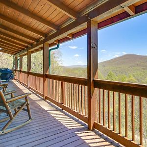 Family Cabin With Private Hot Tub And Views In Boone! Vila Exterior photo