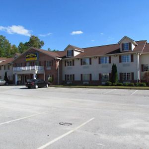Western Inn & Suites Hampton Exterior photo