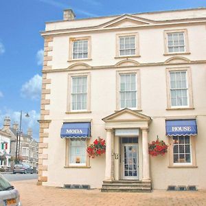 The Moda House Acomodação com café da manhã Chipping Sodbury Exterior photo