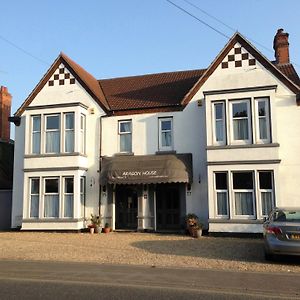 Aragon House Hotel Peterborough Exterior photo