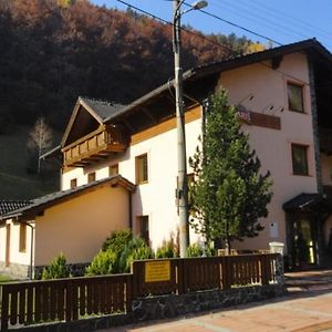 Penzion Eka Hotel Brezno Exterior photo