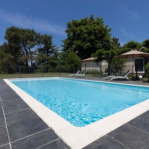 Château La Gravière Acomodação com café da manhã Vertheuil-en-Médoc Exterior photo