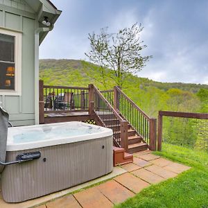 Pet-Friendly Boone Cabin With Mtn Views And Hot Tub! Vila Exterior photo
