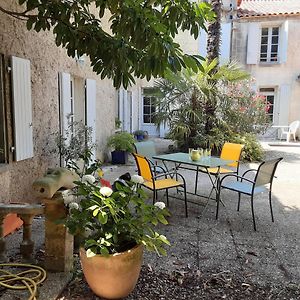 Annexe Du Pont De La Charente Apartamento Châteauneuf-sur-Charente Exterior photo