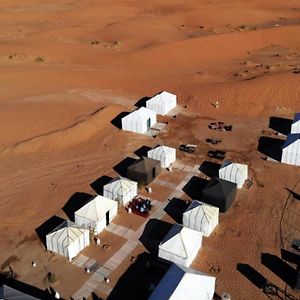 La Vallée des Dunes - Maison d'hôtes et Bivouac Acomodação com café da manhã Merzouga Exterior photo