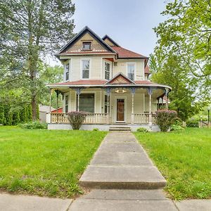 Charming Champaign Victorian With Deck! Vila Exterior photo