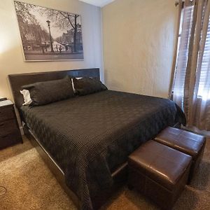 Indy 4-Bedroom Haven: Your Perfect Retreat Indianápolis Exterior photo