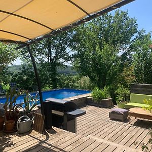 Jolie Maison En Bois Avec Piscine Vila Saint-Césaire-de-Gauzignan Exterior photo