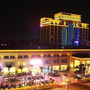 Dongguan Royal Metropolitan Hotel Exterior photo