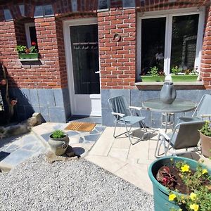 Cottage Tout Equipe 2 A 4 Personnes Herin Exterior photo