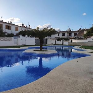 Chalet With Barbecue And Pool Near To The Beach! Vila Creixell Exterior photo