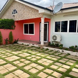 Remarkable 2-Bed House In Danfa Oyarifa Exterior photo