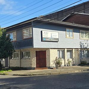 Hostal Las Heras Hotel Temuco Exterior photo