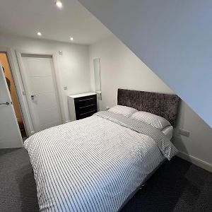 Private Room Stay With The Family Kingston upon Hull Exterior photo