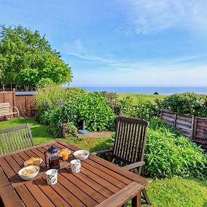 Beach View Vila Blue Anchor Exterior photo