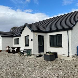 Highland Holiday Lets Lairg Vila Exterior photo