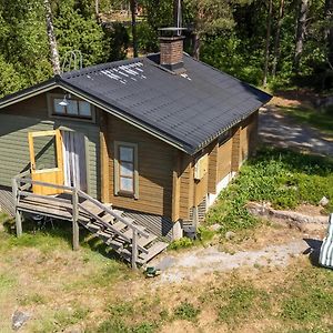Pinetree Cottages Sunny Cabin Pyharanta Exterior photo