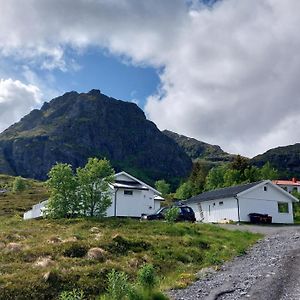 Lofotlove Apartments - Modern And Comfy Apartments Close To Nature Sørvågen Exterior photo