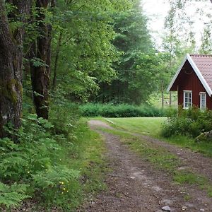 Holzhaus In Der Naehe Eines Sees Mit Boot Und Ideal Zum Angeln Vila Sexdrega Exterior photo